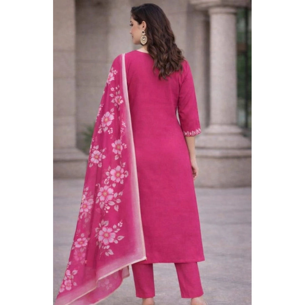 Chanderi Silk Ethnic Motif V-Neck 3/4th Sleeve Kurti With Pant Dupatta Set (Pink)