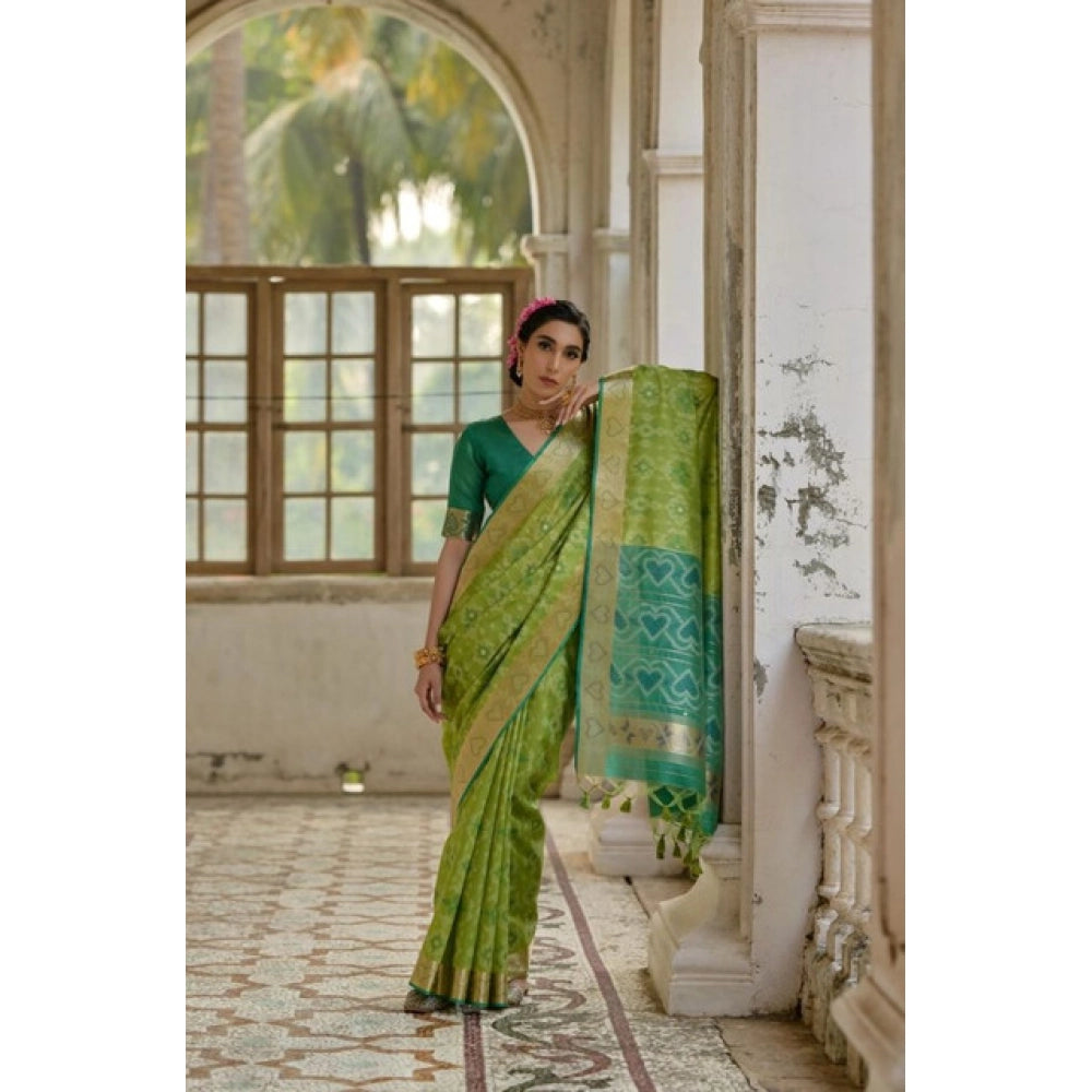 Silk_Blend Ethnic Ikat Pattern Saree With Unstitched Blouse 5.5Mtr (Light_Green)