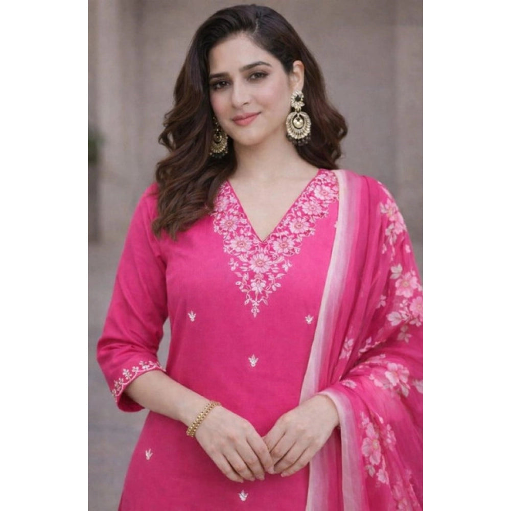 Chanderi Silk Ethnic Motif V-Neck 3/4th Sleeve Kurti With Pant Dupatta Set (Pink)